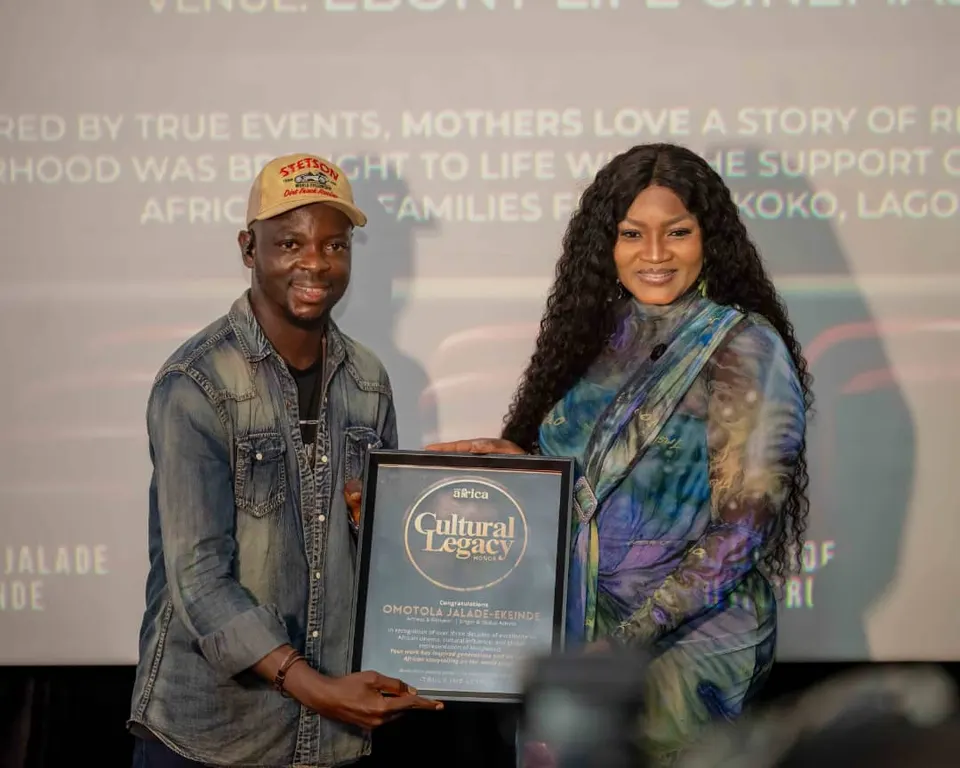 Mother's Love: Sämtliche Kinoeinnahmen von RedHotConcepts aus dem nigerianischen Kinostart gehen an Slum2School Africa