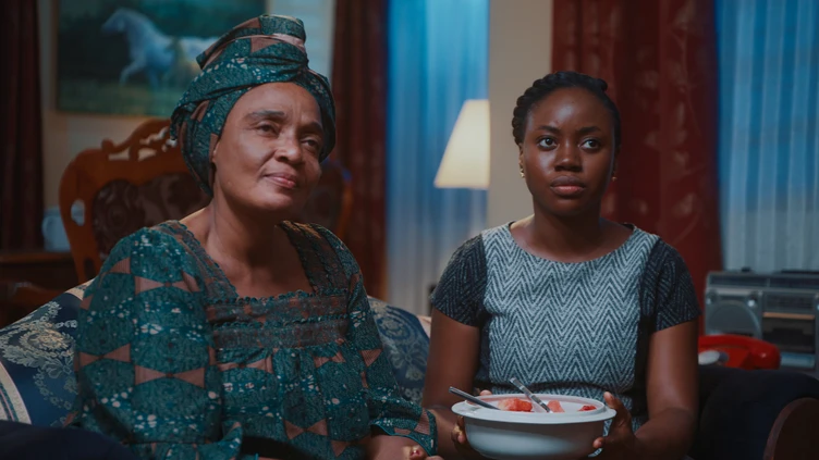 MAWU-SIKA et DA ESSI dans le film MAWU-SIKA-CANAL+